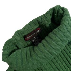 TakeOut Vintage Green Turtleneck Size L